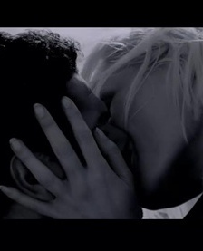 法国《少女1979》完整版电影